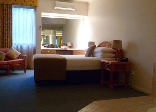 Quality Manor Hotel